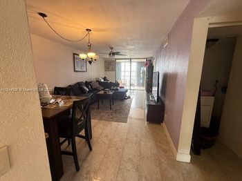 109 Lake Emerald Dr