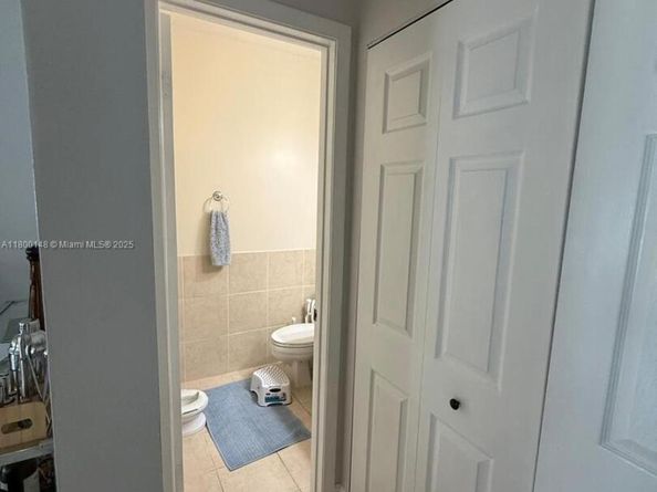 12692 NW 8th Trl, Miami FL 33182