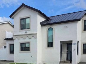 12692 NW 8th Trl, Miami FL 33182