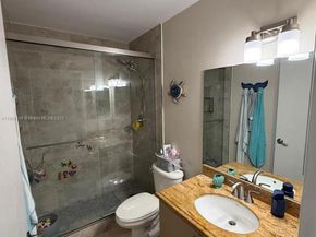 12692 NW 8th Trl, Miami FL 33182
