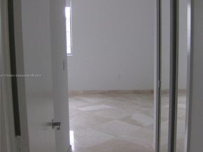 1050 Brickell 3314, Miami FL 33131