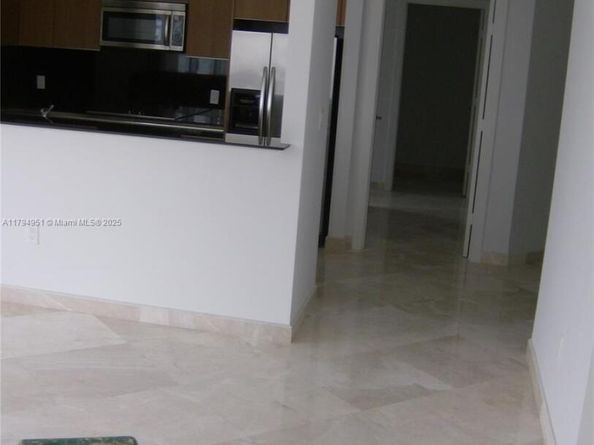1050 Brickell 3314, Miami FL 33131