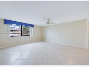 1101 Colony Point Cir 101, Pembroke Pines FL 33026