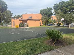 9420 W Flagler St 104, Miami FL 33174