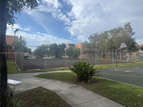 9420 W Flagler St 104, Miami FL 33174