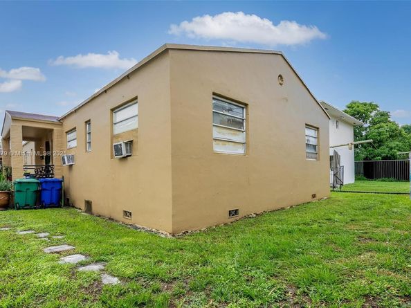 1345 SW 7th St, Miami FL 33135