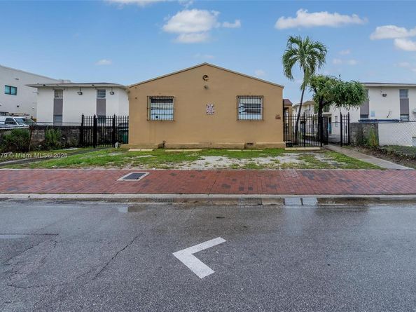 1345 SW 7th St, Miami FL 33135