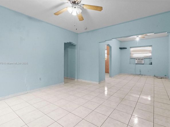 1345 SW 7th St, Miami FL 33135