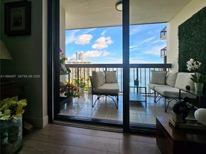 2333 Brickell Ave 1507, Miami FL 33129