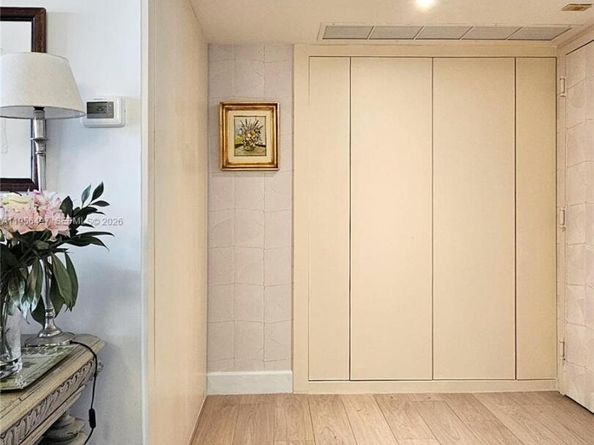 2333 Brickell Ave 1507, Miami FL 33129