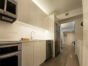 2333 Brickell Ave 1507, Miami FL 33129