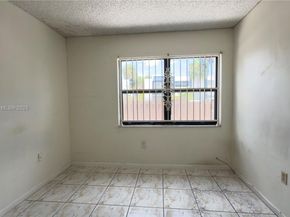 460 W Park Dr 106, Miami FL 33172