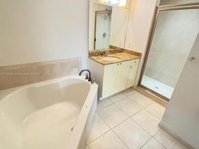 1830 Radius Dr 604, Hollywood FL 33020