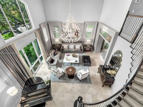 5077 N Bay Rd, Miami Beach FL 33140