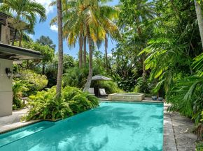5077 N Bay Rd, Miami Beach FL 33140