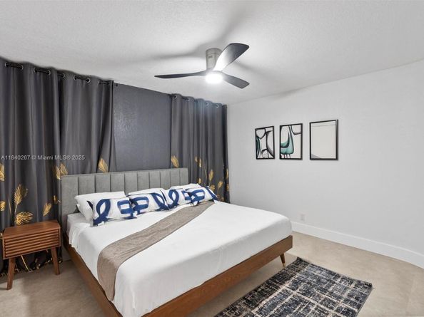 3721 N 55th Ave, Hollywood FL 33021