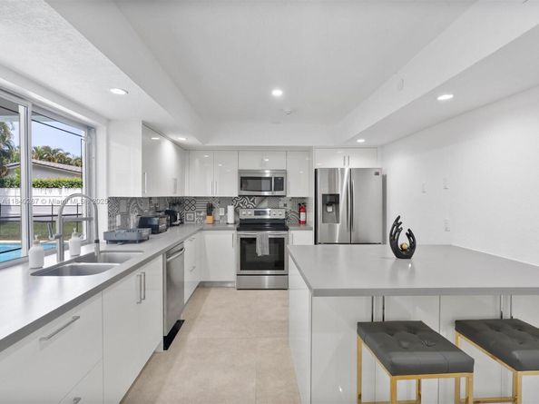 3721 N 55th Ave, Hollywood FL 33021
