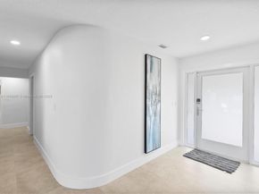 3721 N 55th Ave, Hollywood FL 33021