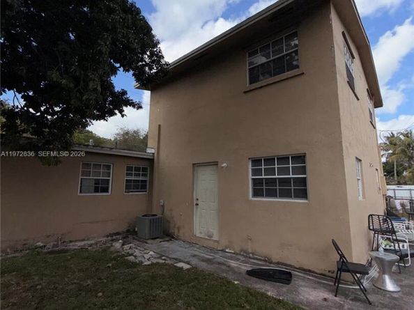 7191 Park St, Hollywood FL 33024