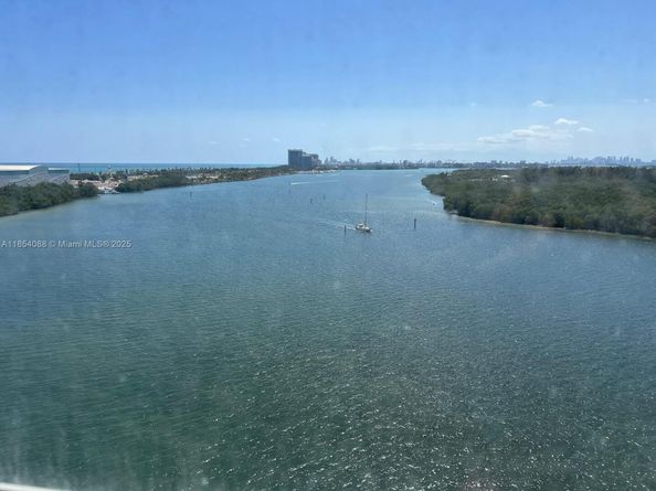 500 Bayview Dr 1120, Sunny Isles Beach FL 33160