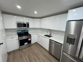500 Bayview Dr 1120, Sunny Isles Beach FL 33160