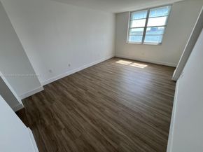 500 Bayview Dr 1120, Sunny Isles Beach FL 33160