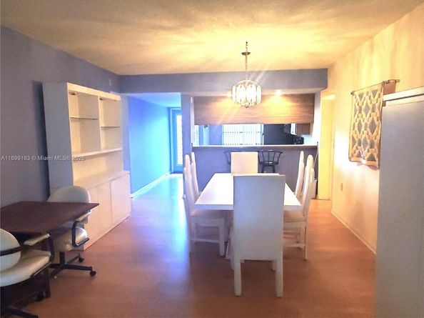1705 Whitehall Dr 304, Davie FL 33324