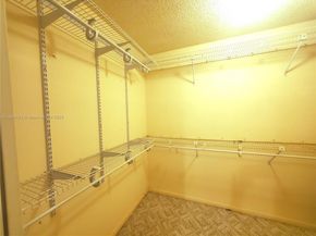 1705 Whitehall Dr 304, Davie FL 33324