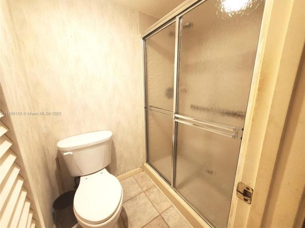 1705 Whitehall Dr 304, Davie FL 33324