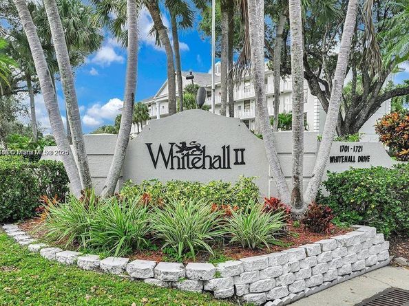 1705 Whitehall Dr 304, Davie FL 33324