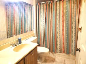 1705 Whitehall Dr 304, Davie FL 33324