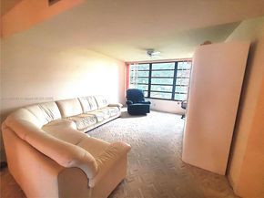 1705 Whitehall Dr 304, Davie FL 33324