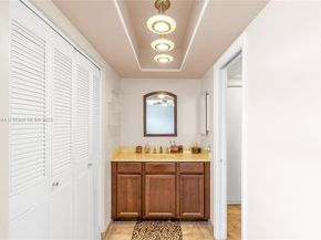 6520 SW 20th St, Plantation FL 33317