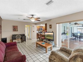 6520 SW 20th St, Plantation FL 33317