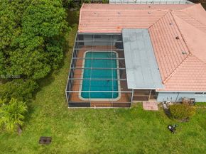 6520 SW 20th St, Plantation FL 33317