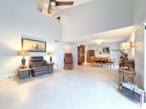 205 Bonnie Brae Way 33, Hollywood FL 33021