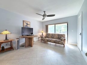 205 Bonnie Brae Way 33, Hollywood FL 33021