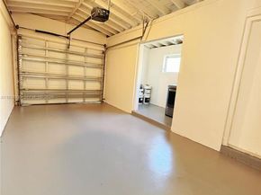 3570 NW 36th Ave, Lauderdale Lakes FL 33309