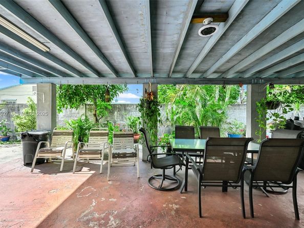 4020 E 10th Ave, Hialeah FL 33013