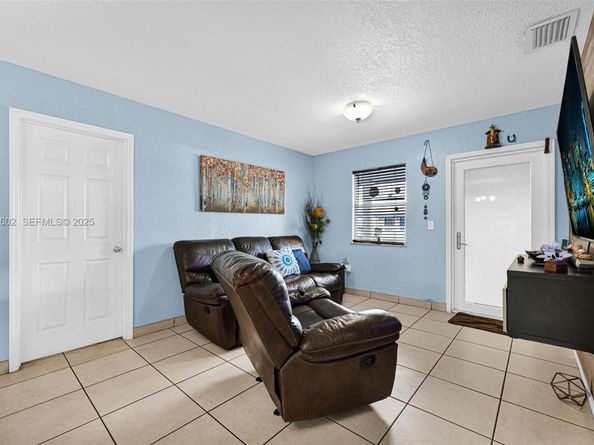 4020 E 10th Ave, Hialeah FL 33013