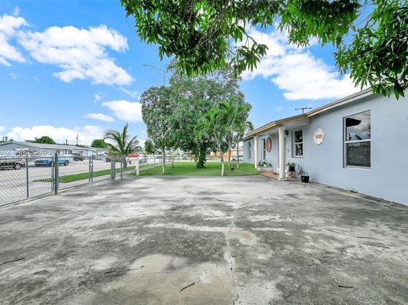 4020 E 10th Ave, Hialeah FL 33013