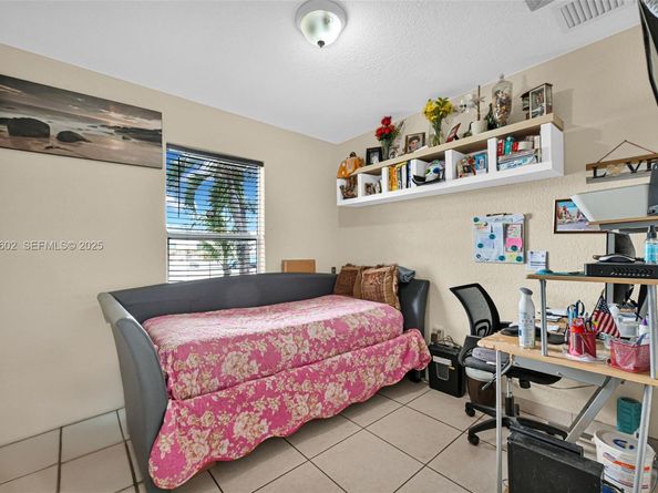 4020 E 10th Ave, Hialeah FL 33013