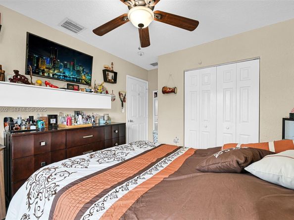 4020 E 10th Ave, Hialeah FL 33013