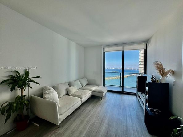 501 NE 31st St 2903, Miami FL 33137