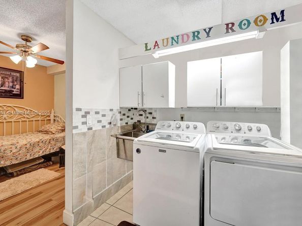 1502 Whitehall Dr 305, Davie FL 33324