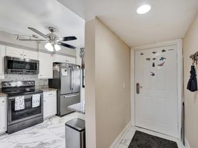 1502 Whitehall Dr 305, Davie FL 33324