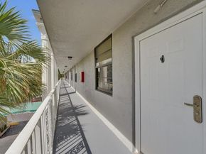 1502 Whitehall Dr 305, Davie FL 33324