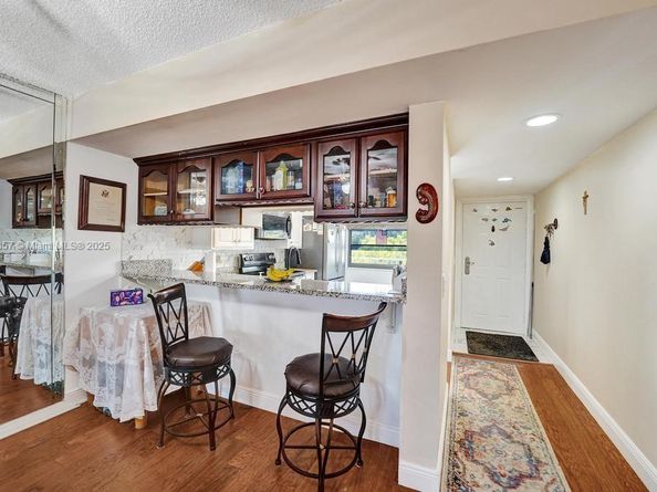 1502 Whitehall Dr 305, Davie FL 33324