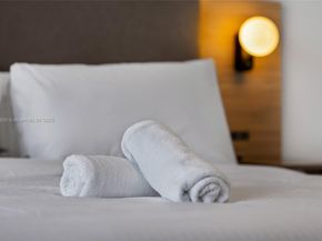 159 NE 6th St 4007, Miami FL 33132