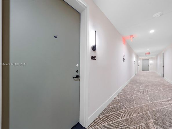 159 NE 6th St 4007, Miami FL 33132